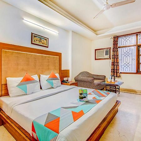 Hotel Apra Deluxe Νέο Δελχί Εξωτερικό φωτογραφία