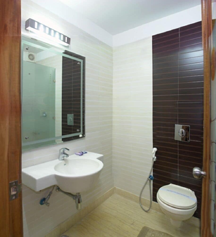 Hotel Apra Deluxe Νέο Δελχί Δωμάτιο φωτογραφία