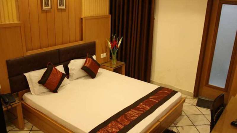Hotel Apra Deluxe Νέο Δελχί Δωμάτιο φωτογραφία