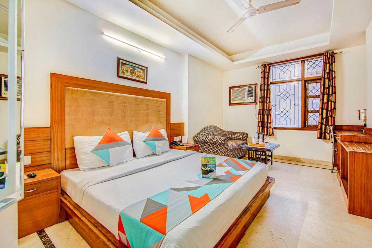 Hotel Apra Deluxe Νέο Δελχί Εξωτερικό φωτογραφία