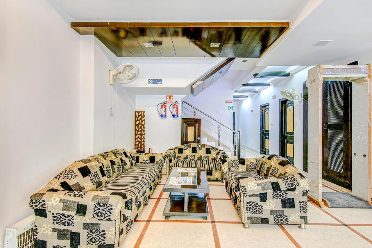 Hotel Apra Deluxe Νέο Δελχί Εξωτερικό φωτογραφία