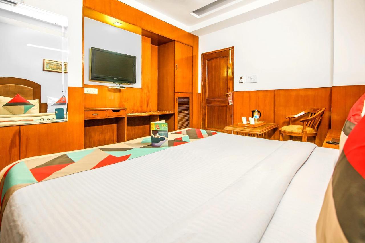 Hotel Apra Deluxe Νέο Δελχί Εξωτερικό φωτογραφία