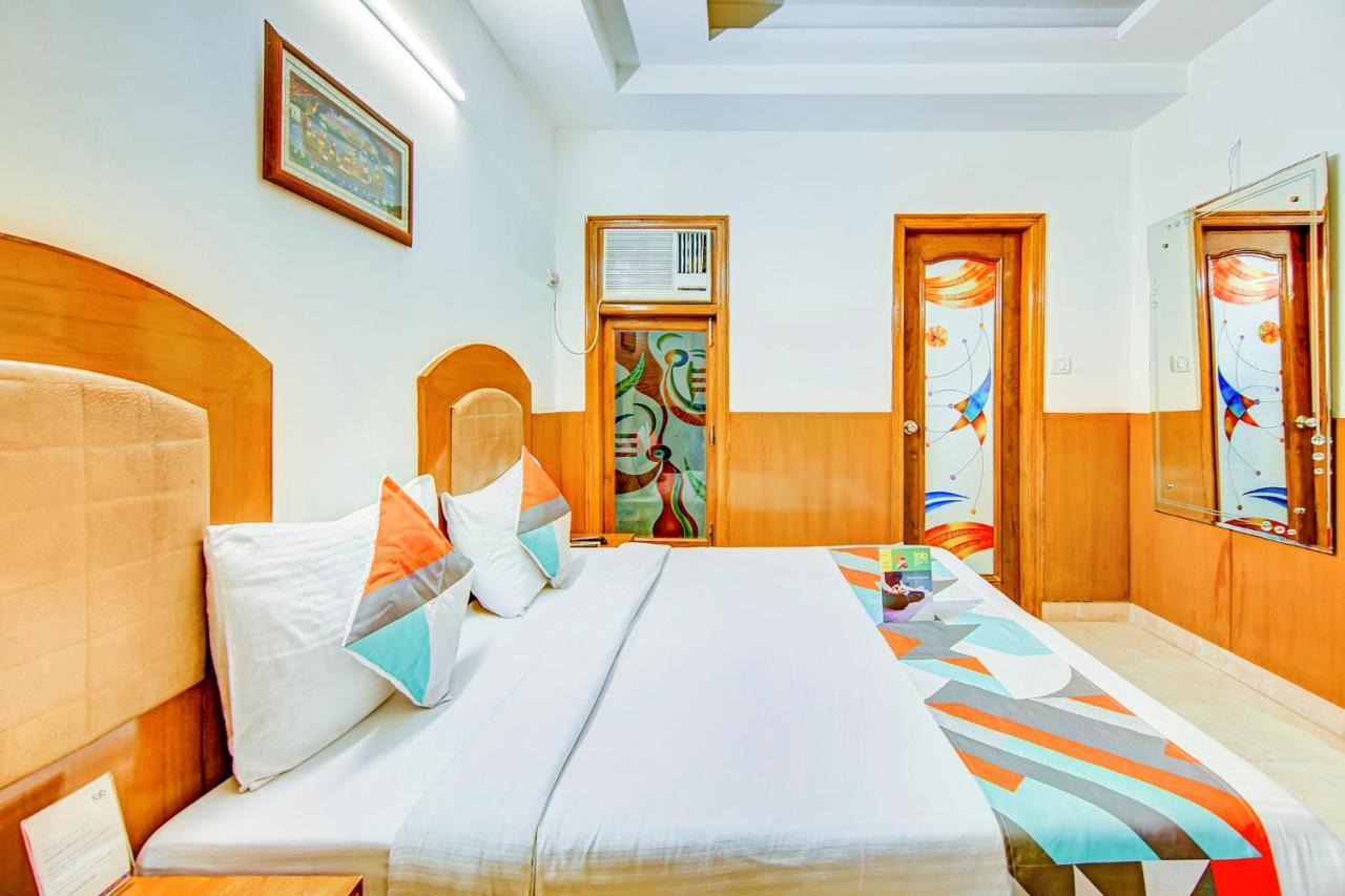 Hotel Apra Deluxe Νέο Δελχί Εξωτερικό φωτογραφία
